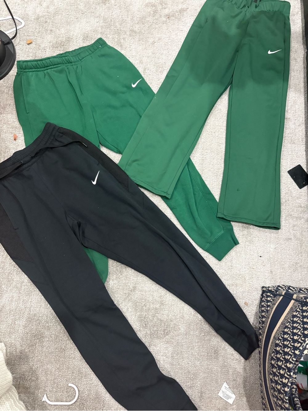 Nike women’s Green and Black Athletic Bottoms - Dri-FIT Sweatpants